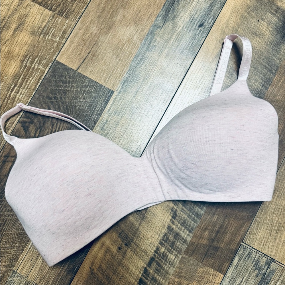 Victoria's Secret Light Pink Bra